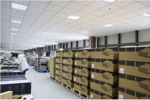 凌發明先生一行親臨工廠視察指導，深化軟件服務與智能制造融合